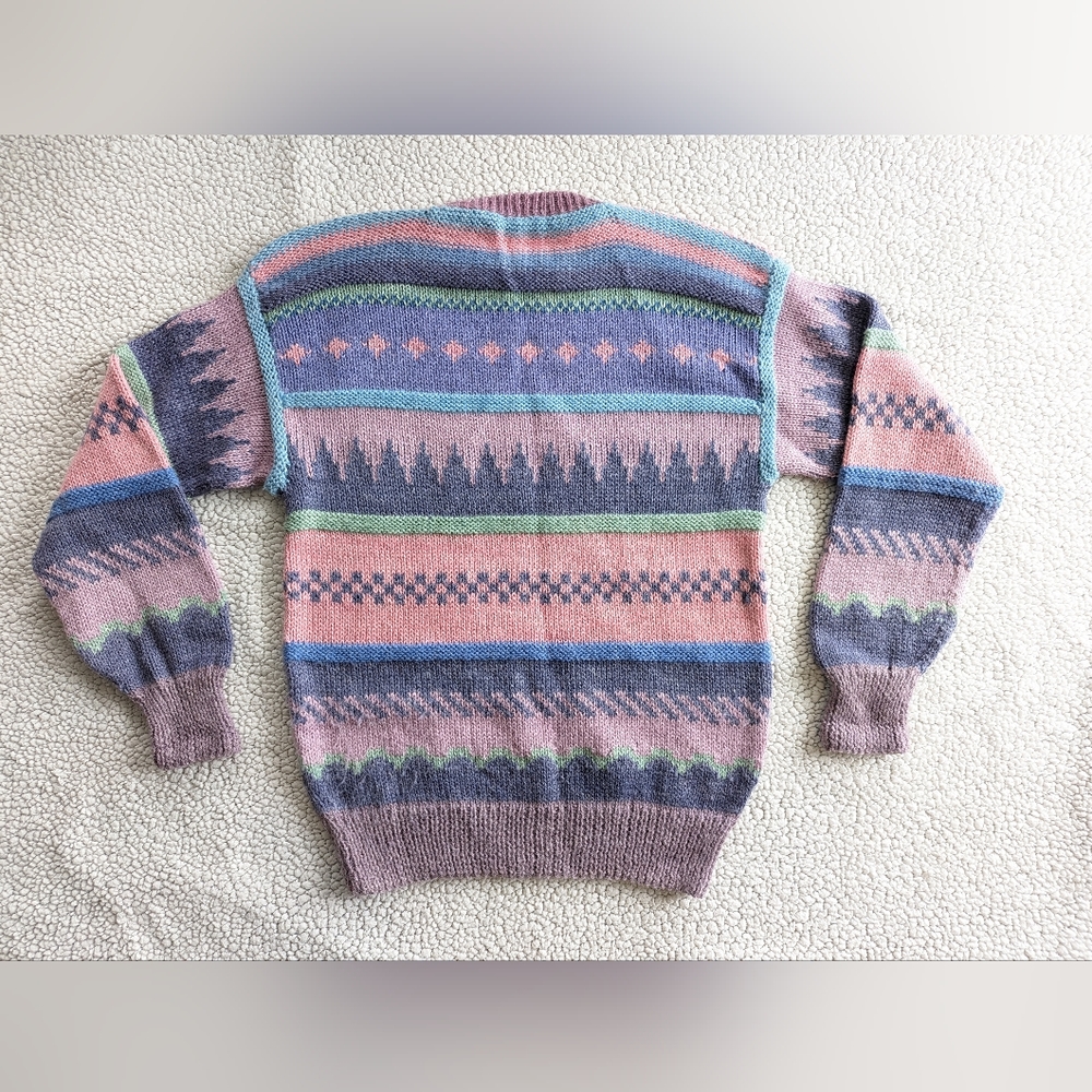 Multicolor Patterned Crew Neck Sweater - Picture 2 of 16